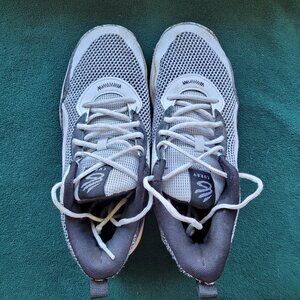 Under Armour Youth Curry 3Z Shoes. Size 6.5. Excellent Used Condition